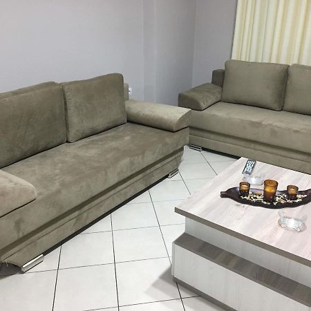 B & D Apartment Sarandë Exteriör bild